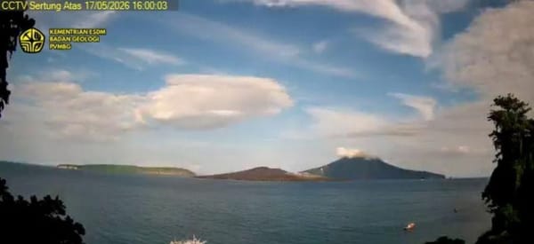 Aktivitas Gunung Anak Krakatau di Kabupaten Lampung Selatan Masih  Pada Level II (Waspada)