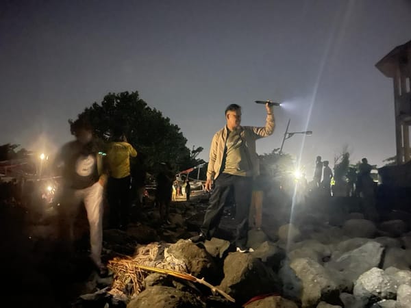 Dua Anak Dilaporkan Hanyut di Pantai Ampenan, Polisi dan Tim SAR Lakukan Pencarian