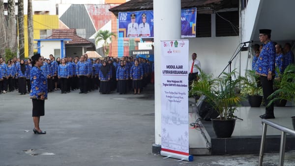 Wali Kota Ambon Pimpin Upacara Harkitnas 2026, Tegaskan Kebangkitan Bangsa Dimulai dari Perlindungan Generasi