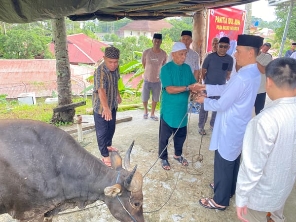 Polda Maluku dan Jajaran Salurkan 118 Hewan Kurban, Kapolda: Kurban Bukan Sekadar Ritual, Tapi Wujud Pengabdian Polri untuk Rakyat