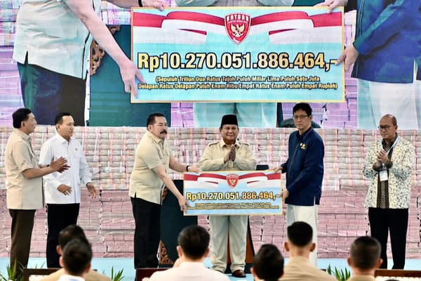Presiden Prabowo Subianto Saksikan langsung Penyerahan Denda Rp10,27 Triliun dan Lahan Kawasan Hutan seluas 2,37 Juta hektare kepada Negara