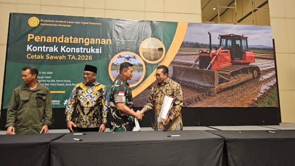 Wujudkan Swasembada Pangan, Pangdam Pattimura Teken Kontrak Cetak Sawah 1.454 Hektar