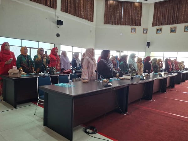 Perkuat Ketahanan Keluarga, Pemko Padang Sinergikan Digitalisasi dan Pengawasan Sosial Berbasis Komunitas Perempuan