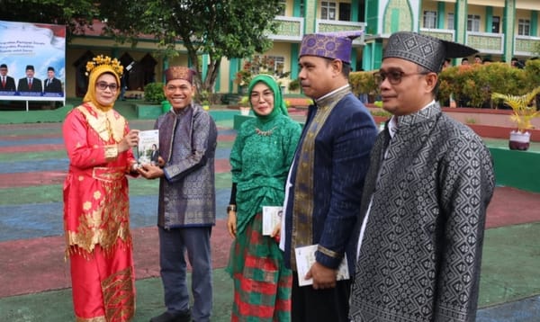 Hardiknas 2026: Kreativitas Siswa MTsN 1 Ternate Lahirkan Buku Madrasah Rumah Kita