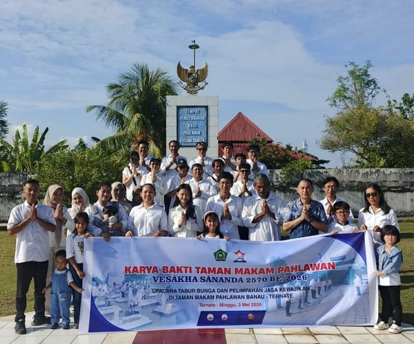 Umat Buddha Ternate Ziarah dan Tabur Bunga di TMP Banau Sambut Hari Raya Waisak