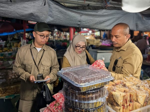 Pastikan Pangan di Pasar Barito Ternate Aman, BPOM Malut Lakukan Program BABE Uji