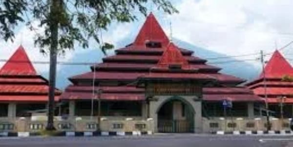 Pelaksanaan Salat Idul Adha PHBI dan Pemkot Dialihkan ke Masjid Sigi Lamo Kesultanan Ternate