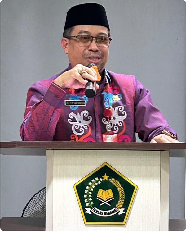 Maknai Hari Buruh, Kakanwil Kemenag Kalteng Tekankan Kerja sebagai Jalan Ibadah