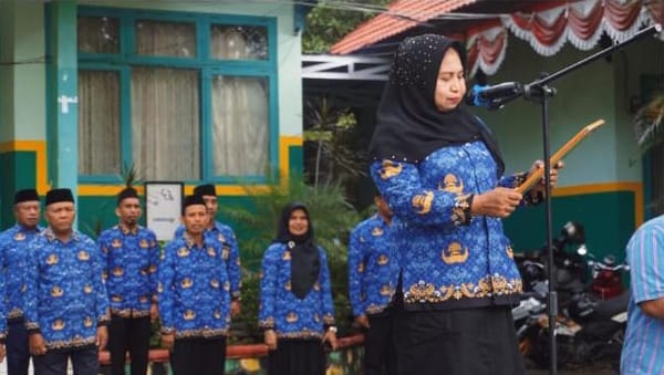 MAN 1 Baubau Sukses Gelar Upacara Gabungan Harkitnas ke-118 ASN Kemenag