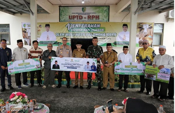 Pemkot Palangka Raya Kolaborasi dengan Forum CSR, 41 Hewan Kurban Disalurkan untuk Warga