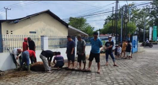 Empat Sapi Kurban Dipotong, PWI Kalteng Perkuat Kebersamaan dan Kepedulian