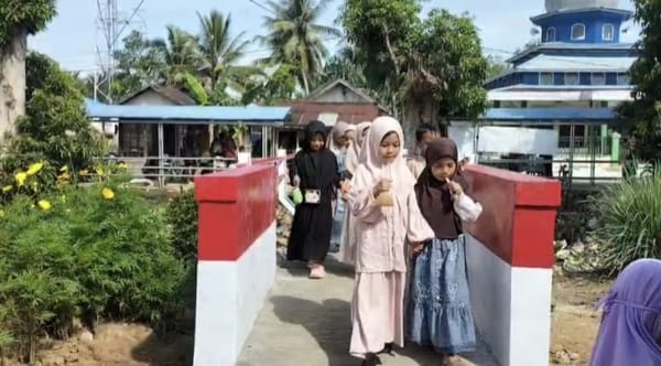Anak Ngaji Hingga Ibu Rumah Tangga, Jembatan Garuda Mulai Hidupkan Aktivitas Warga