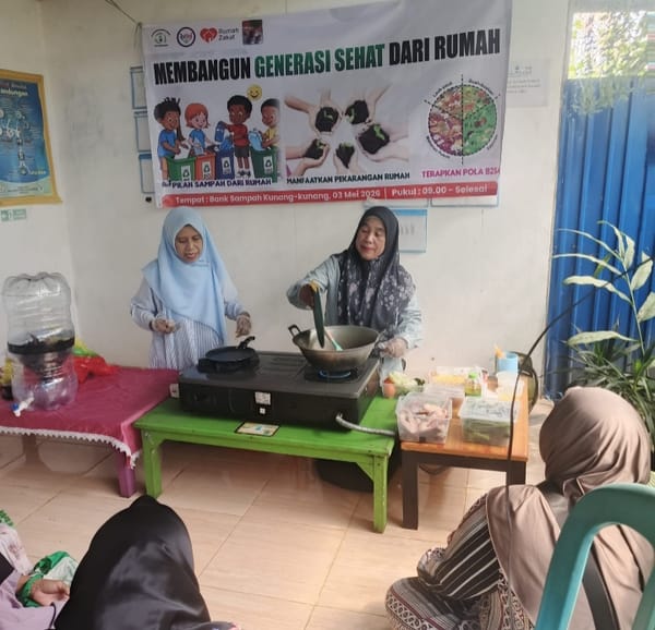 Warga Sungai Miai Menggelar Demo Memasak Kornet Sapi Bertema "Membangun Generasi Sehat dari Rumah "