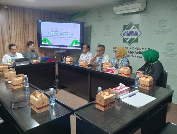 Wamen Koperasi RI Kunjungi Kantor Koperasi Konsumen Syariah Arrahmah dan Puji Keberhasilan Yang Diraih