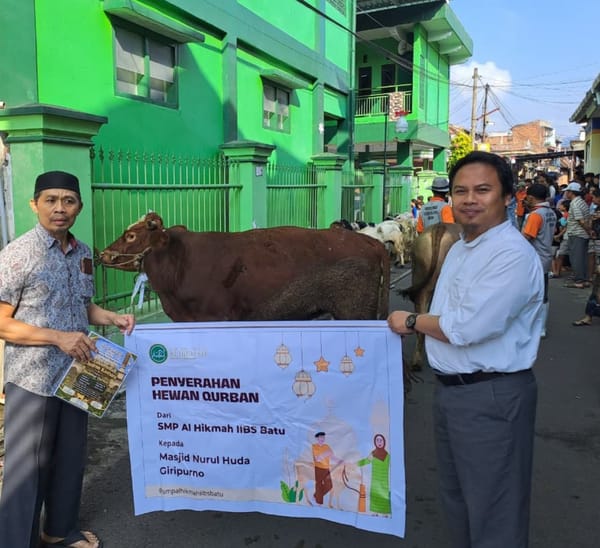Iduladha 1447 H, SMP Al Hikmah IIBS Batu Tebar Kurban untuk Warga Lereng Bumiaji