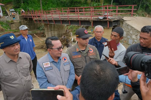 Bupati dan Wabup Tanah Datar Tinjau Lokasi Longsor, Pastikan Seluruh Korban dan Kerusakan Terdata