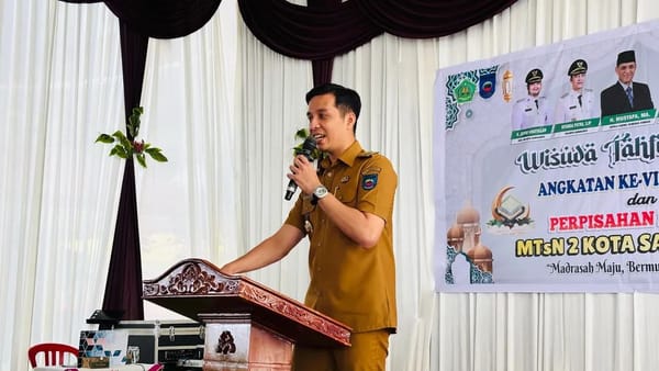 Wali Kota Sawahlunto Hadiri Wisuda Tahfidz MTsN 2, Cetak Generasi Qurani dan Berprestasi Hingga Tingkat Internasional