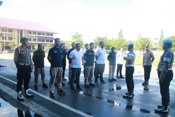 Polda Kalbar Cek Kesiapan Personel, Tekankan Disiplin hingga Pendekatan Humanis