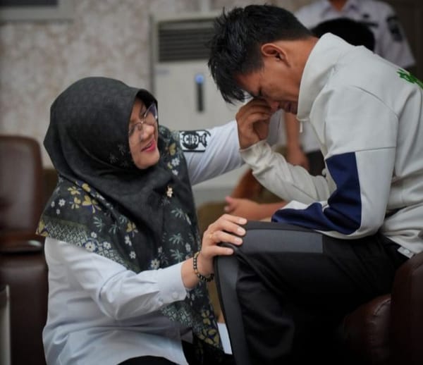 Terimakasih Bu atas Dukungannya! Bupati Afni Lepas Lima Orang Pemuda Disabilitas Asal Siak Mengikuti Pelatihan Vokasional di Bogor