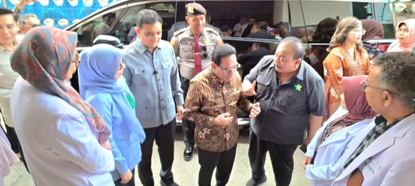 Kunjungan Wamenkes dr. Benjamin Paulus Octavianus, Sp.PK(K). FISR, ke Kota Bukittinggi