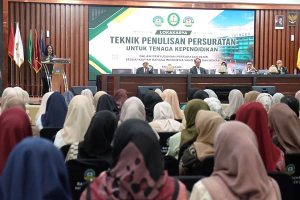 Yayasan Pendidikan Islam (YPI) Mega Rezky Makassar Gelar Lokakarya Teknik Penulisan Persuratan bagi Tenaga Kependidikan