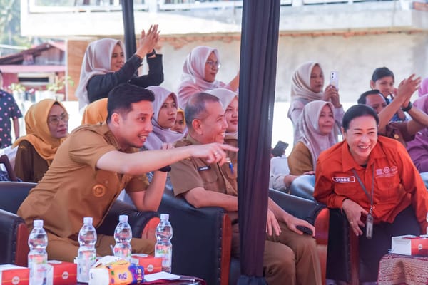 Wali Kota Riyanda Putra Buka Fashion Show Budaya Nusantara, Pelajar SLB Sawahlunto Tampil Percaya Diri