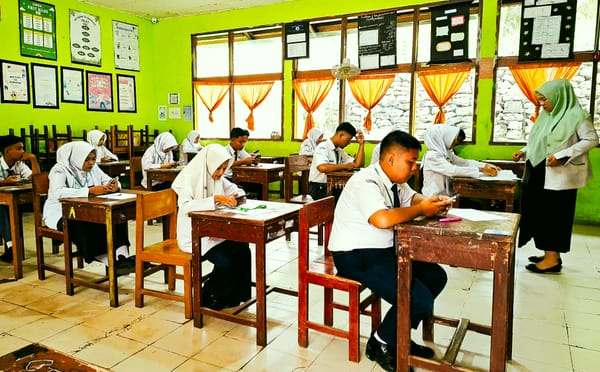 Ujian Madrasah MTsN 2 Sawahlunto Berbasis CBT Dimulai, 154 Siswa Ikuti dengan Tertib dan Lancar