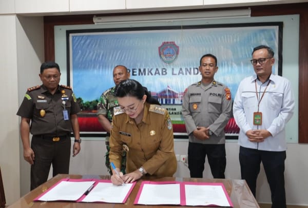 Pilkades PAW Landak Disorot Karolin Warning Panitia Soal Ijazah Palsu dan Potensi Konflik