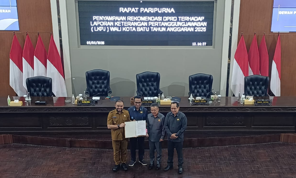DPRD Batu Setujui LKPJ 2025 dengan Catatan Keras, Soroti Kinerja dan Anggaran Pemkot