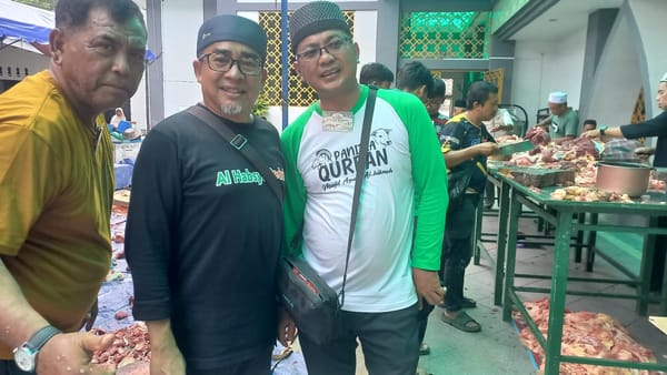 Masjid Agung Al-Hikmah Tanjungpinang Lakukan Penyembelihan Hewan Kurban  Libatkan Juleha Terlatih