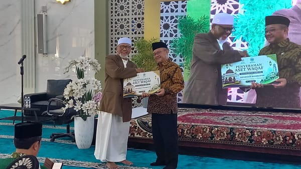 Yayasan Batam Gemilang Menyerahkan asset wakaf Pendidikan Kepada Persyarikatan Muamadiyah