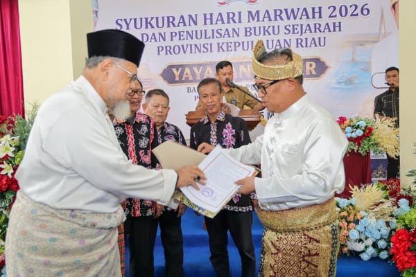 Peringatan Hari Marwah Kepri ditadai dengan penyerahan maklumat BP3KR kepada Pemprov Kepri.