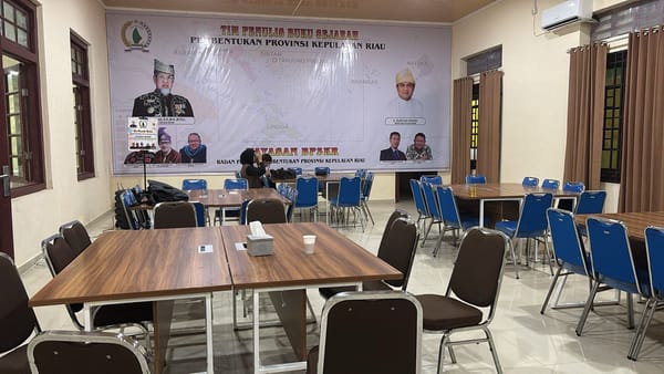 Peluncuran Buku Sejarah Pembentuk Propinsi Kepulauan Riau