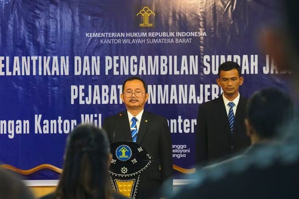 Kemenkum Sumbar Lantik Empat Pejabat Fungsional Analis Kekayaan Intelektual, Alpius Tekankan Perlindungan KI di Sumbar
