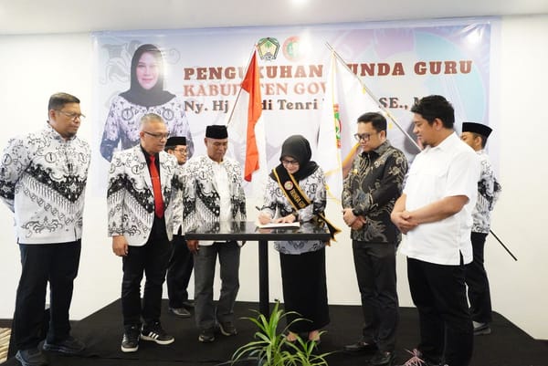 Pertama di Sulsel, Andi Tenri Indah Resmi Dikukuhkan sebagai Bunda Guru PGRI Gowa