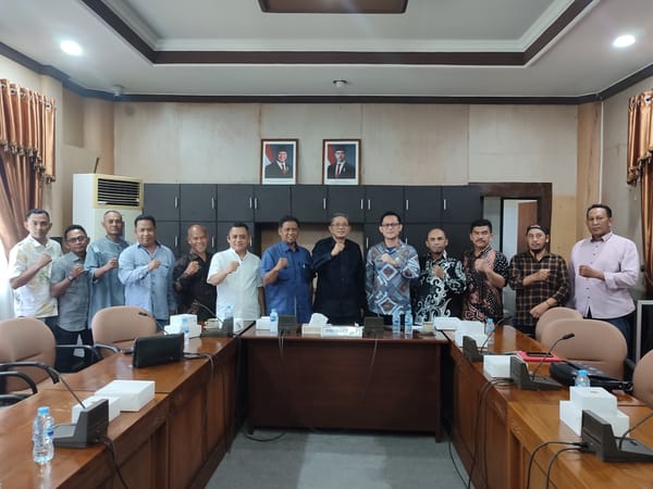 DPRD Kalbar dan Relawan Damkar Perkuat Sinergi Hadapi Karhutla, Pelatihan Besar Disiapkan 2027