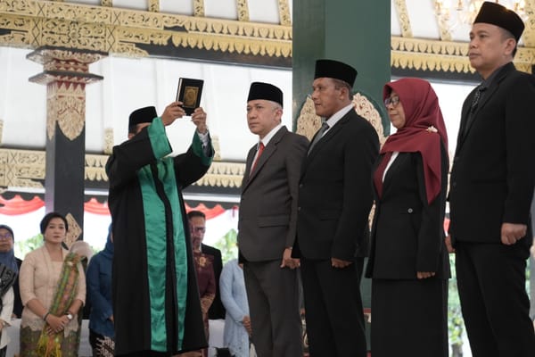 Bupati Sleman Lantik Sekretaris Daerah dan Sejumlah Kepala OPD di Lingkup Pemkab Sleman.