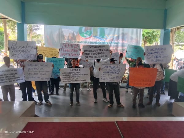 Lambatnya Pelayanan, Paguyuban PPAT Gelar Aksi di Kantor BPN Sleman