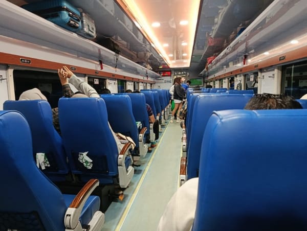 KAI Permudah Akses Wisata ke Semarang, Puluhan Perjalanan Kereta Tersedia Setiap Hari