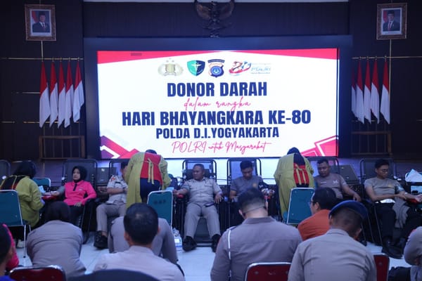 Sambut Hari Bhayangkara ke-80, Ditlantas Polda DIY Ajak Driver Ojol Jadi Pelopor Keselamatan Berlalu Lintas