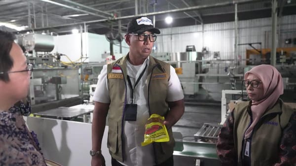 BULOG Tarik Seluruh MinyaKita Produksi PT KMR, Diduga Berbau Solar