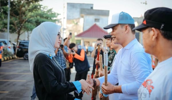 Wagub Jihan Nurlela Pimpin Aksi Bersih Pasar, Bangun Kesadaran Iklim