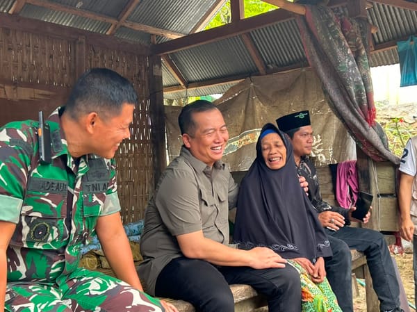 Gubernur NTB Pastikan Bantuan Tepat Sasaran dan Siap Benahi Jalan Warga