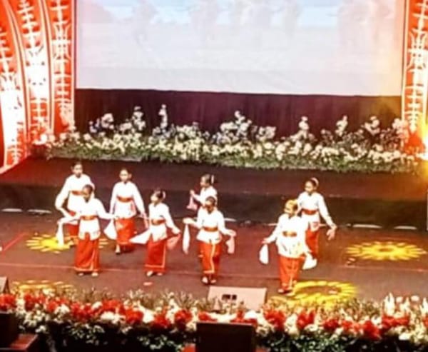 Pagelaran Seni SD Negeri 2 Ambon bertema Hidupkan Mutiara Budaya Maluku