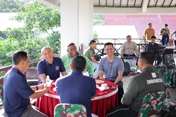 Farewell Kasdam XV/Pattimura, Kapolda Maluku Tegaskan Sinergitas TNI-Polri Kunci Menjaga Stabilitas dan Pembangunan di Kawasan Timur Indonesia