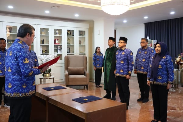 Gubernur Maluku Lantik Dua Pejabat Strategis, Perkuat Tata Kelola Keuangan dan Infrastruktur Daerah