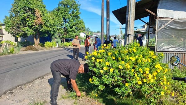 Bupati Pasaman Barat Yulianto Pimpin Gotong Royong Massal ASN, Ajak Masyarakat Hidupkan Budaya Bersih Lingkungan