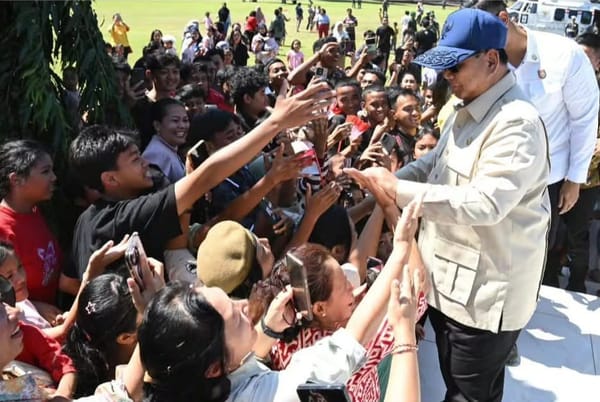 Presiden Prabowo Subianto Berkunjung ke Bali, Bertemu Guru, Orang Tua dan Siswa Sekolah Rakyat Menengah Pertama 17 Tabanan