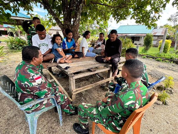 Sosialisasi TNI Buka Wawasan Masyarakat Desa Lermatang Dukung Pembangunan PSN LNG Blok Masela