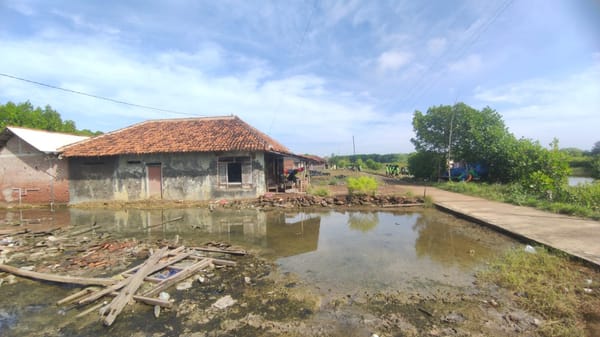 Ratusan Rumah Warga di Wilayah Patebon Kendal Terdampak Banjir Rob